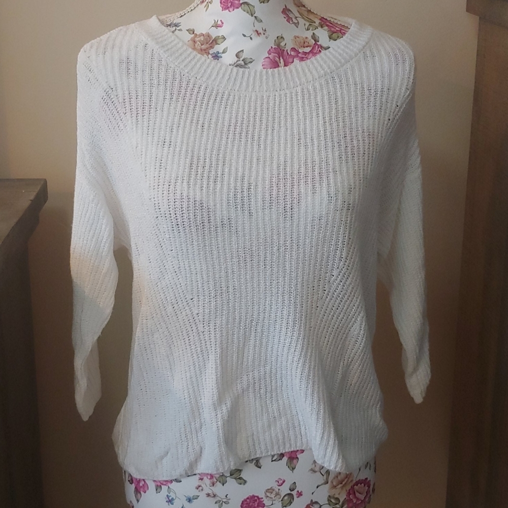 Express white 3/4 sleeve sweater SMALL keyhole bac